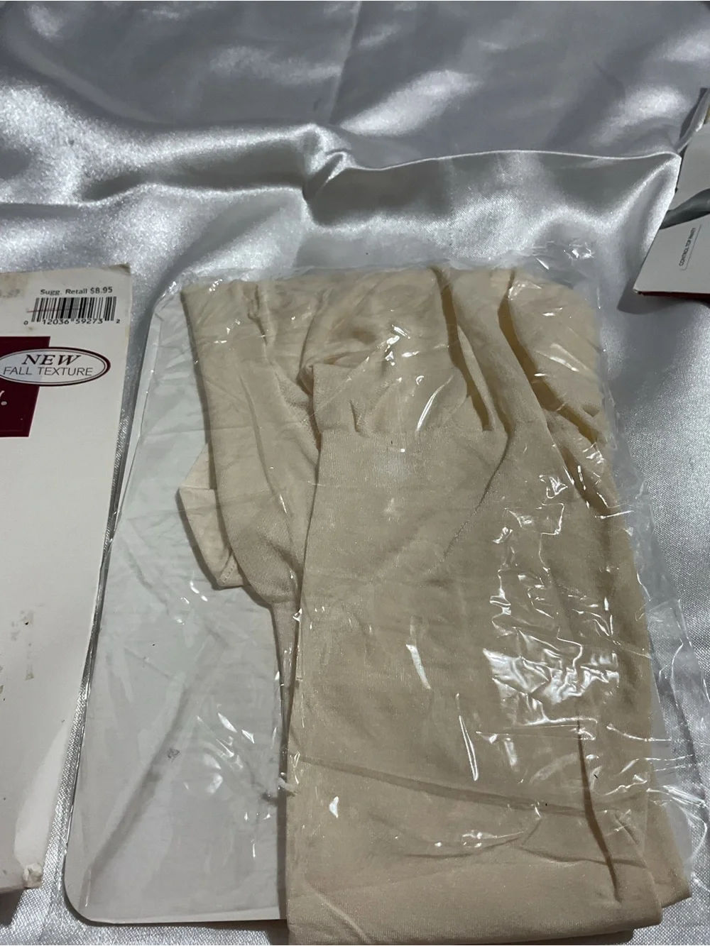 Hanes Silk Reflections Opaque Collection Packaging - White